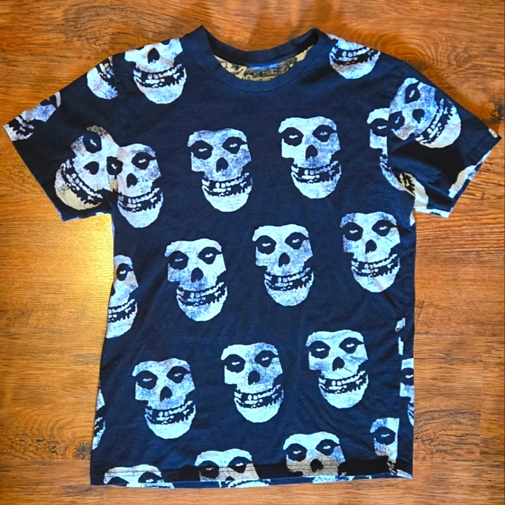 MISFITS all over print Horror Punk Rock Shirt Glenn DANZIG Fiend Skulls 💀 ☠️ 💀